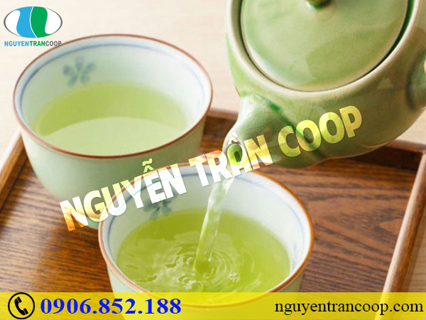 Người mắc bệnh gan có nên uống nước trà hay không?