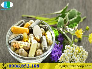 Rủi ro từ việc chữa bệnh gan bằng thảo dược trôi nổi