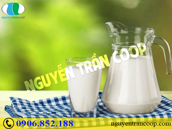 Bí quyết uống sữa tăng cân cho người gầy