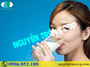 Bí quyết uống sữa tăng cân cho người gầy